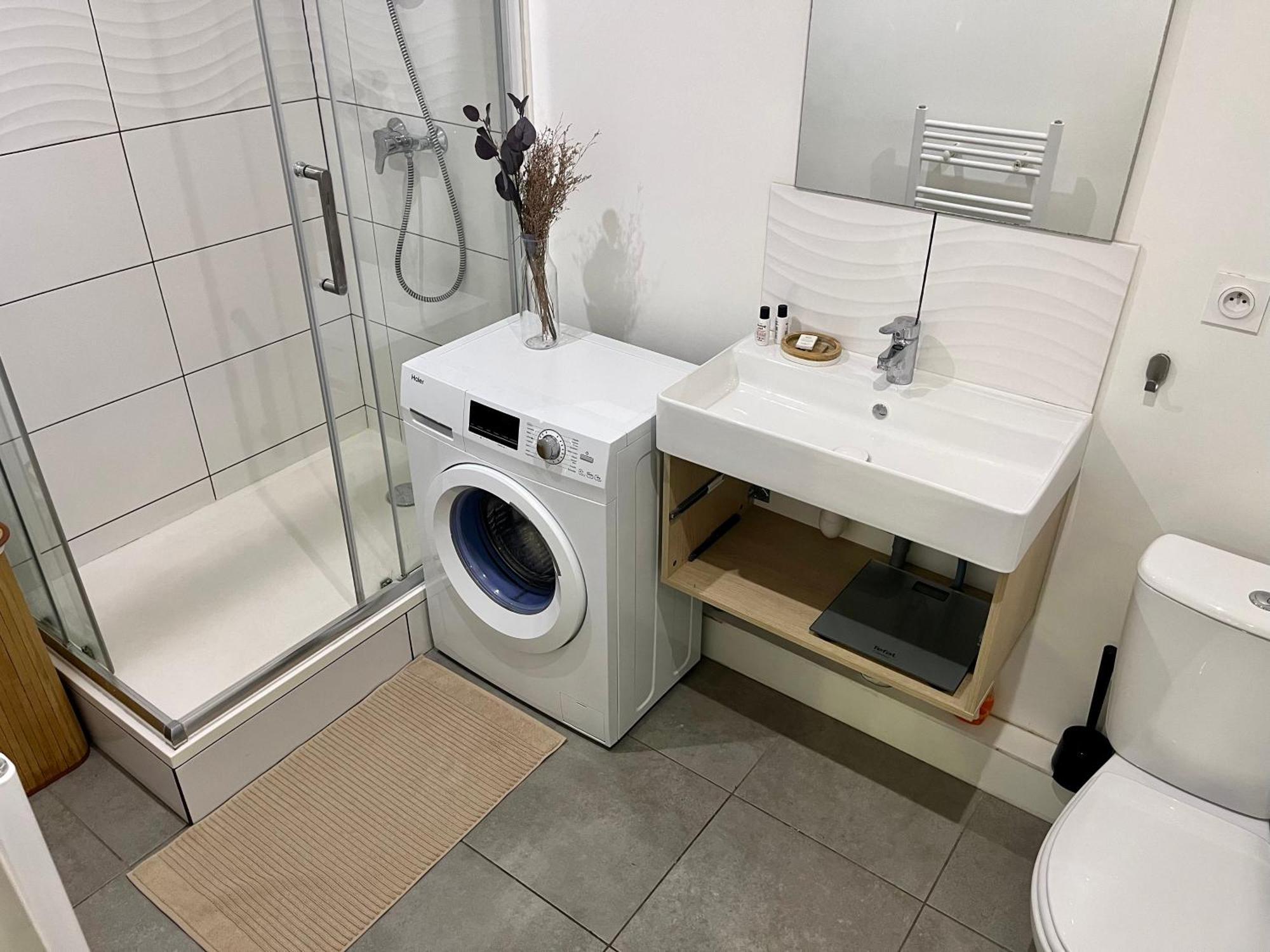 Suite Danbury Лион Екстериор снимка